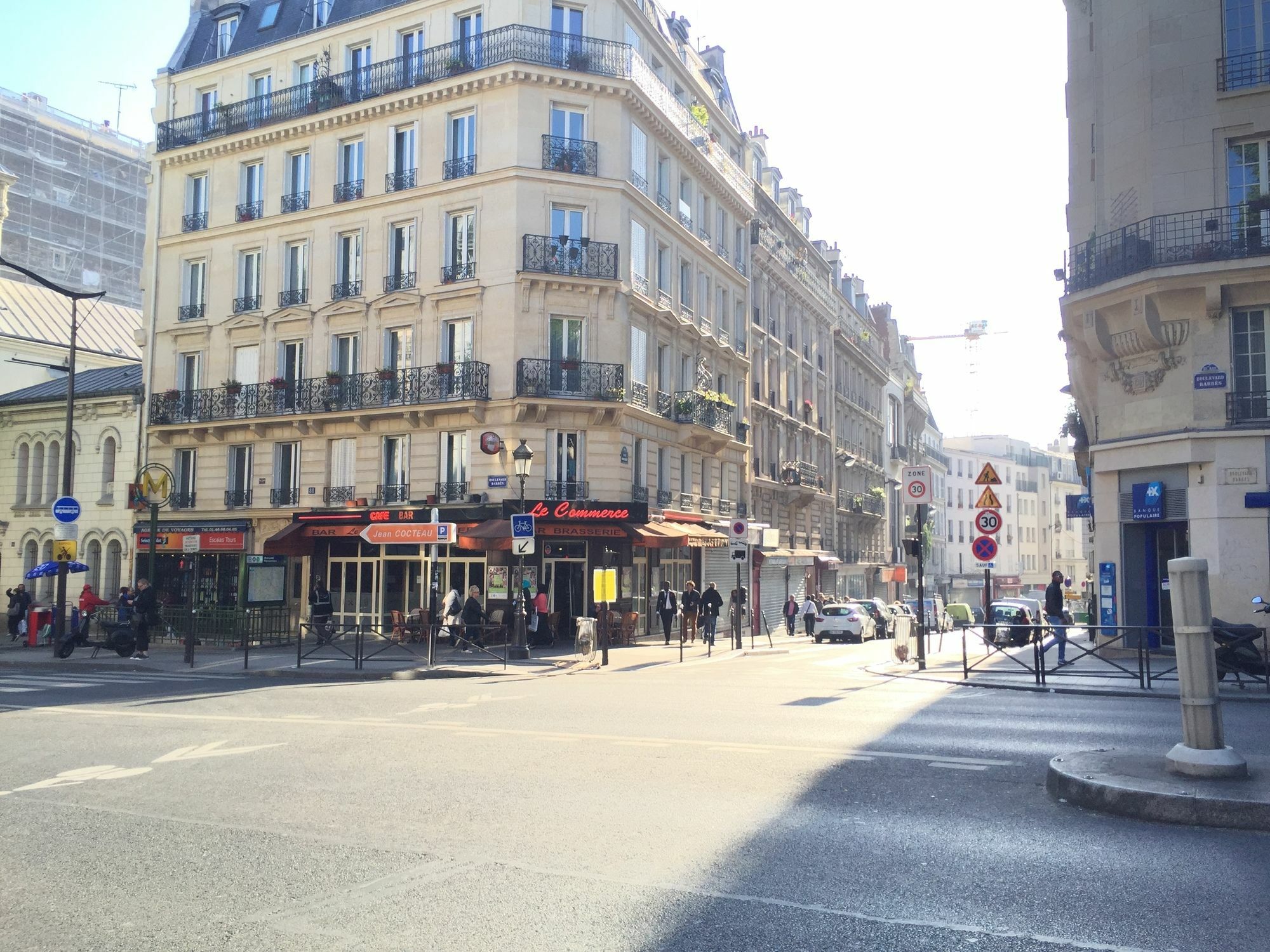 Hôtel du Métro Paris Extérieur photo